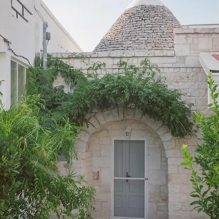 Trulli Harmonia Con Piscina -