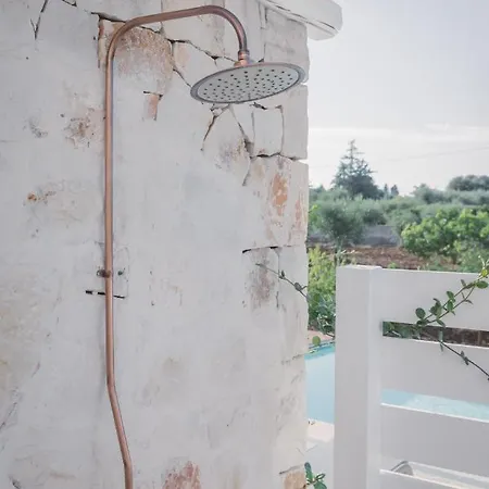 Trulli Harmonia Con Piscina - 阿尔贝罗贝洛