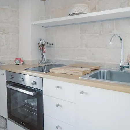 Trulli Harmonia Con Piscina - *